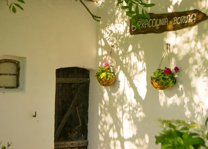 Olederska Zagroda Pracownia منزل ريفي Boruja